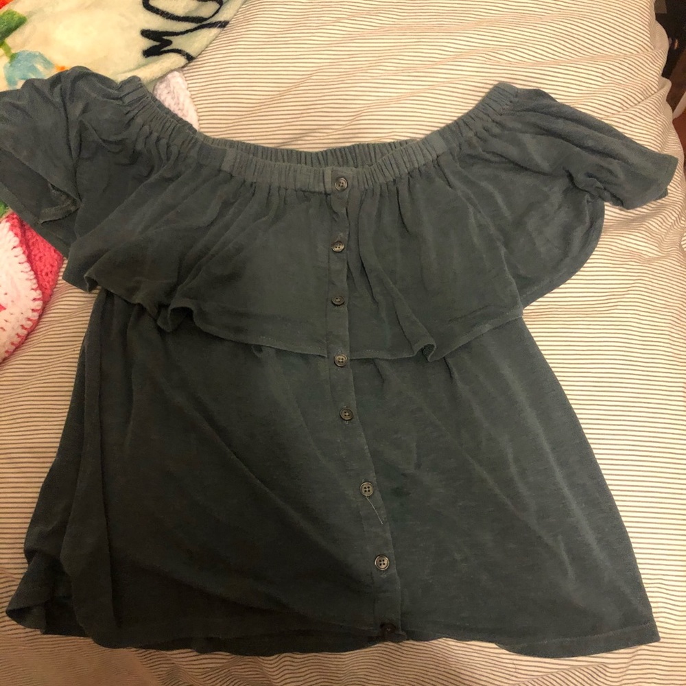 American Eagle top